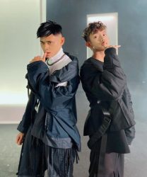 Hello Disember Layan Lagu Baru Andi Bernadee Vs Ismail Izzani Yang Ummmph Stail My