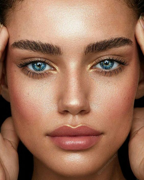Saya Buntu Mengapa Kening Saya Sering Tumbuh Jerawat