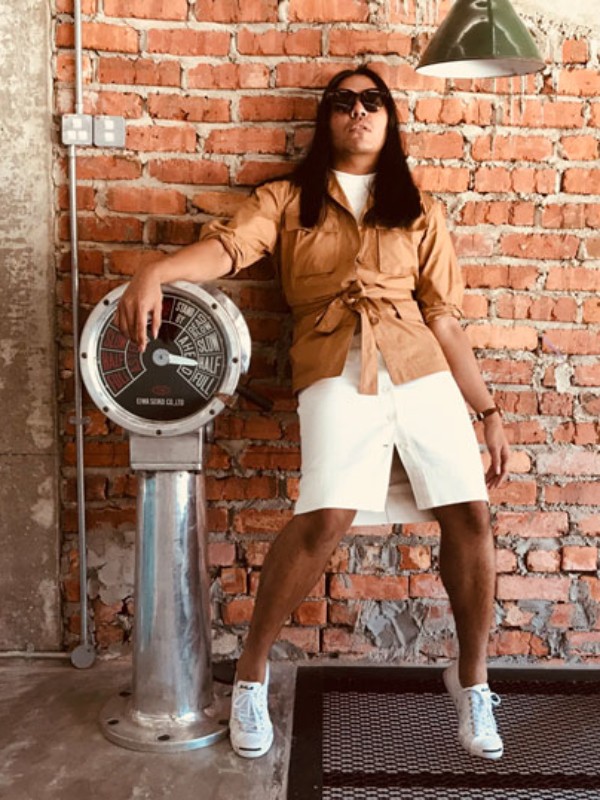 Fesyen Musim Luruh 2018 Memecahkan Taboo LGBTQ & Kekangan Budaya