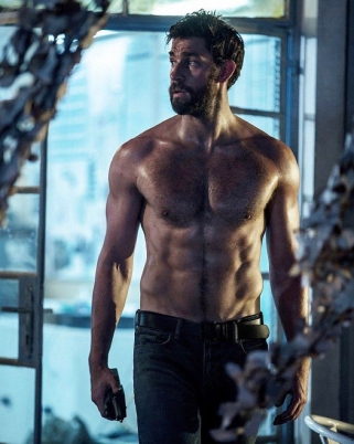 9 Hot Celeb Baes (Secara Tiba-tiba) Yang Membuat Wanita Drool