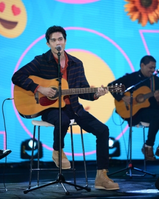 dimsum Thai Pop 2019: Sunny ‘Mencuri’ Hati Peminat Di Shah Alam