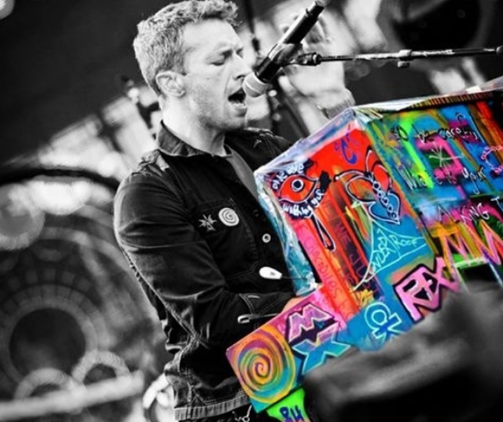 Misteri Lagu ‘Bani Adam’, Chris Martin Masuk Islam?