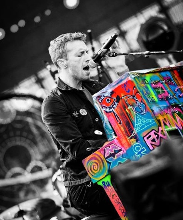 Misteri Lagu ‘Bani Adam’, Chris Martin Masuk Islam?