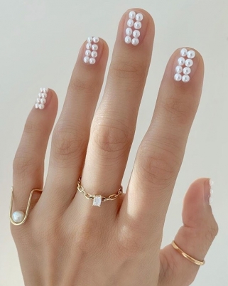 5 Inspirasi Kuku Krismas Yang Boleh Kamu Cuba Menjelang Hujung Tahun Ini