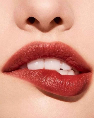 Petua Semula Jadi Untuk Bibir Kembali Merah Bak Delima