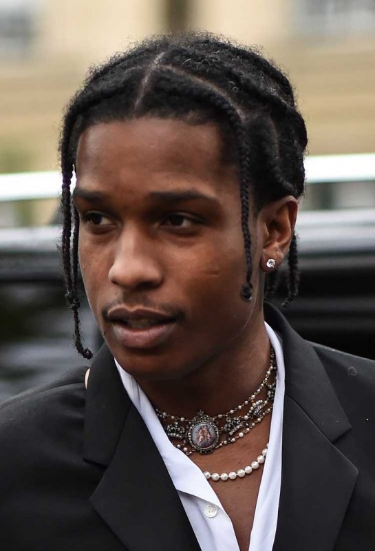 Pearl Necklace For Men Is A Thang Now… Now!