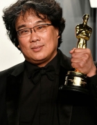 5 Haruman Pilihan Kami Untuk Hadiah Hari Kekasih