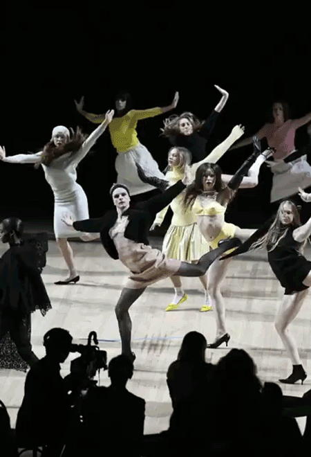 Chaos + Form Marc Jacobs FW 2020, Menyatukan Seni & Restraint