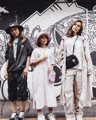 Disney Love Minnie Mouse Collection by AMBUSH Menampilkan Kim Raymond & Hunny Madu