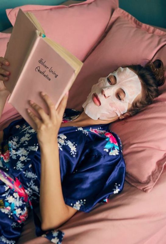 Tidak Perlu Keluar, Kamu Boleh Buat Facial Sendiri di Rumah