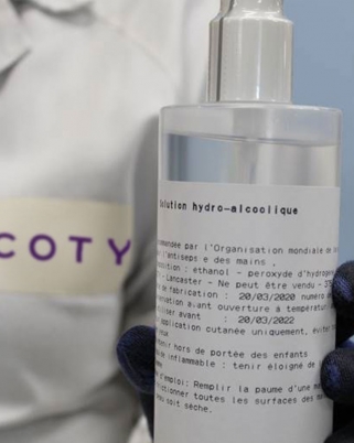 Kris Serta Kylie Jenner Bersama Coty Inc. Hasilkan Sanitasi Tangan