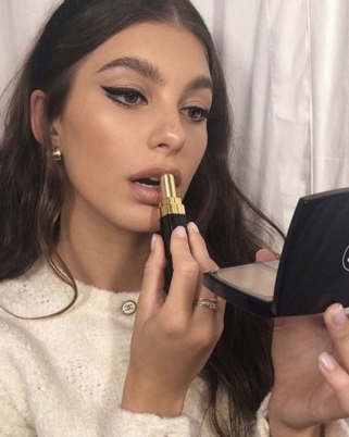 Tip Cantik Mudah Untuk Nampak Bersiap di Kala Zoom Meeting