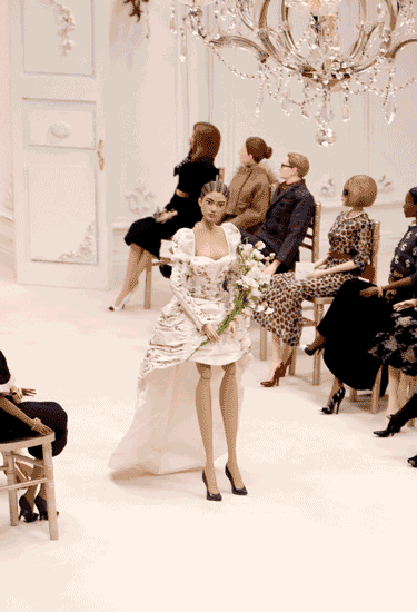 Harry Styles – Mutiara Ke Kardigan & Ke Manik Millefiori Pula!