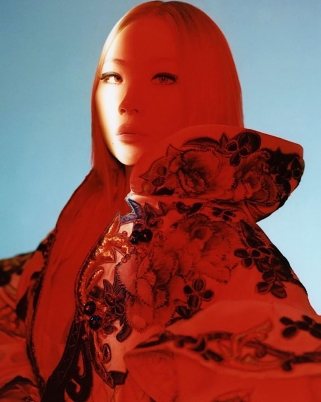 Queen is Back! CL Kembali Dengan “HWA” dan “5 STAR”, Peminat Teruja!