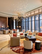 Look Emily In Paris Dikutuk, Tapi Ingat! Dia American Girl In Paris