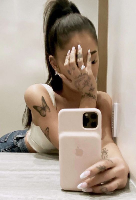 Ariana Grande Is Engaged, Sarung Cincin Mutiara! Kami Cadang 8 Perhiasan Mutiara Sebagai Tanda Komitmen