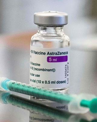 Vaksin AstraZeneca COVID-19: Semua Yang Kamu Perlu Tahu