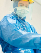 Couture Matador Schiaparelli Surat Cinta Roseberry Untuk Jenama Ini