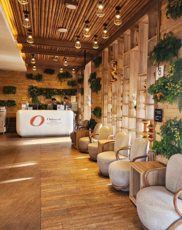 “Keanggunan Tanpa Batasan: Teroka Keseronokan Tertinggi di Oakwood Hotel Journeyhub Phuket!”