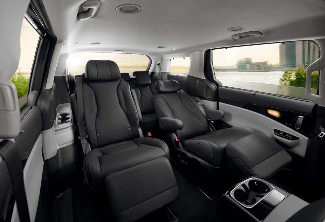 Kia Carnival Baharu