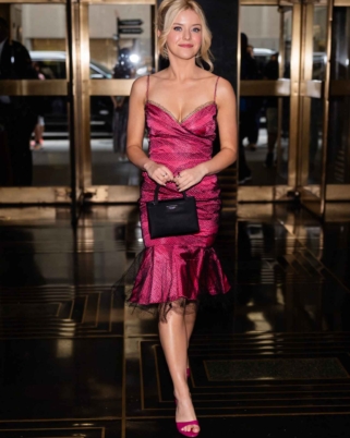 Daripada Elle Woods Ke New York It-Girl: Lexi Minetree Dan Beg Yang Sedang Menjadi Perhatian
