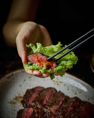 GU:UM Kembali Ke ATAS, Membawa Korean Steakhouse Moden Oleh Chef Louis Han