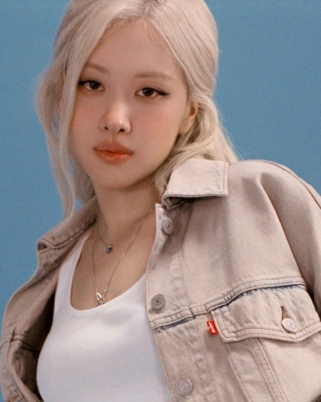 3 Cara Menggayakan Levi’s® Loose Prep, Ikut Gaya ROSÉ